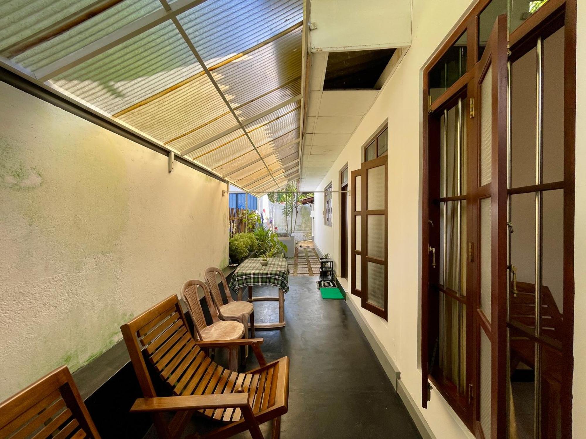 Sun & Tree Homestay Mirissa Buitenkant foto